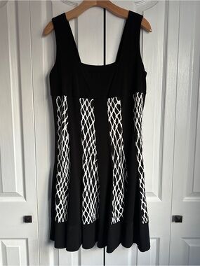 Jessica Black and White Sleeveless Midi Dress